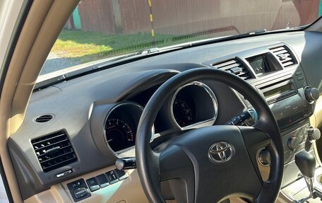 Toyota Highlander III, 2009 год, 1 900 000 рублей, 23 фотография