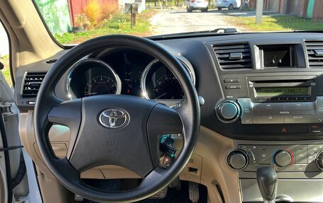 Toyota Highlander III, 2009 год, 1 900 000 рублей, 26 фотография