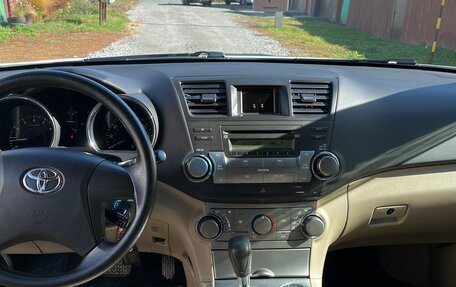 Toyota Highlander III, 2009 год, 1 900 000 рублей, 28 фотография