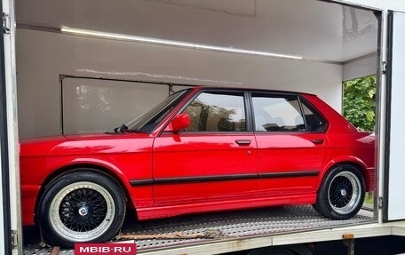 BMW 5 серия, 1983 год, 3 500 000 рублей, 9 фотография