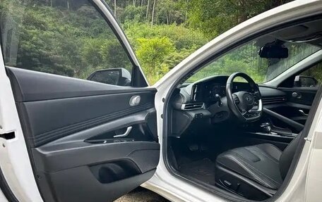 Hyundai Elantra, 2021 год, 1 380 000 рублей, 9 фотография