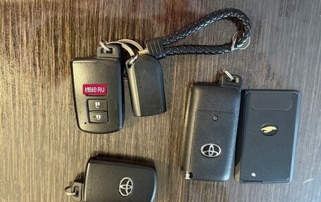 Toyota Harrier, 2018 год, 3 150 000 рублей, 10 фотография