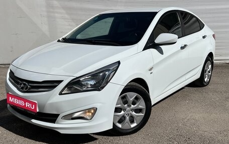 Hyundai Solaris II рестайлинг, 2014 год, 830 000 рублей, 1 фотография