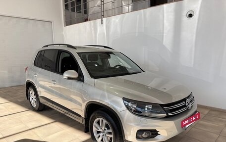 Volkswagen Tiguan I, 2015 год, 1 700 000 рублей, 2 фотография