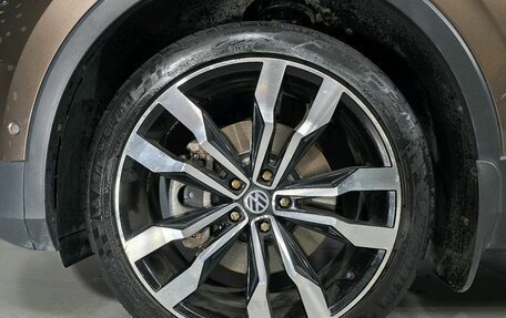 Volkswagen Tiguan II, 2017 год, 2 420 000 рублей, 29 фотография