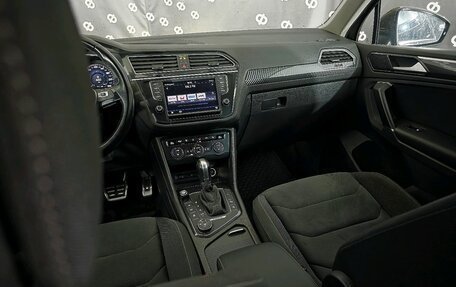 Volkswagen Tiguan II, 2017 год, 2 420 000 рублей, 27 фотография
