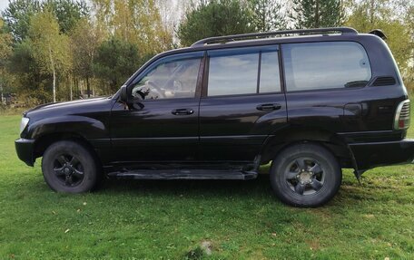 Toyota Land Cruiser 100 рестайлинг 2, 2002 год, 1 600 000 рублей, 3 фотография
