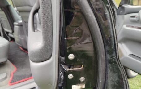 Toyota Land Cruiser 100 рестайлинг 2, 2002 год, 1 600 000 рублей, 14 фотография