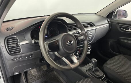 KIA Rio IV, 2018 год, 1 087 000 рублей, 10 фотография