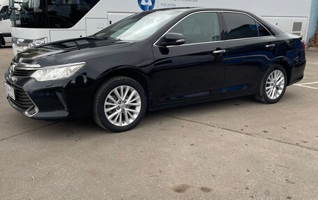 Toyota Camry, 2015 год, 1 800 000 рублей, 2 фотография