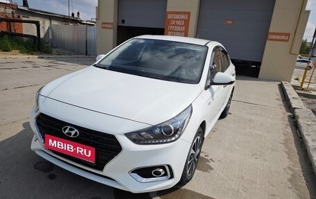 Hyundai Solaris II рестайлинг, 2018 год, 1 299 000 рублей, 1 фотография