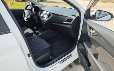 Hyundai Solaris II рестайлинг, 2018 год, 1 299 000 рублей, 5 фотография
