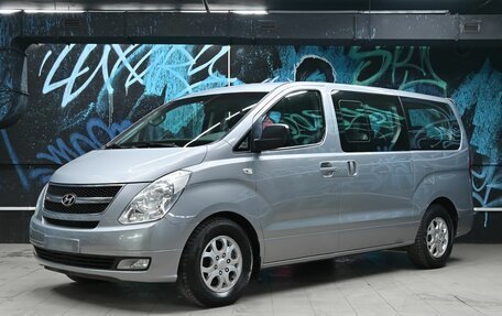Hyundai Grand Starex Grand Starex I рестайлинг 2, 2014 год, 1 695 000 рублей, 1 фотография