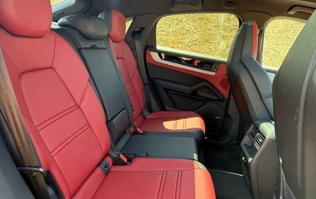 Porsche Cayenne III, 2025 год, 17 950 000 рублей, 15 фотография