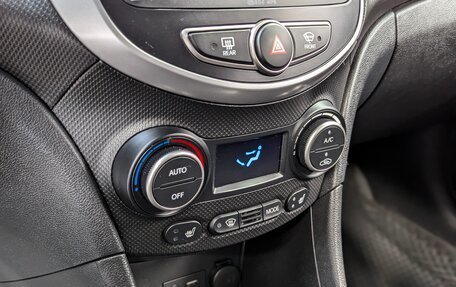 Hyundai Solaris II рестайлинг, 2016 год, 1 200 000 рублей, 23 фотография