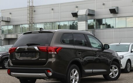 Mitsubishi Outlander III рестайлинг 3, 2018 год, 1 495 000 рублей, 4 фотография