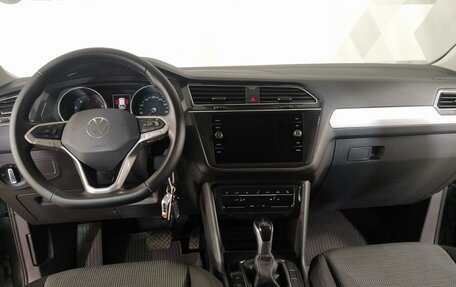 Volkswagen Tiguan II, 2021 год, 2 500 000 рублей, 12 фотография