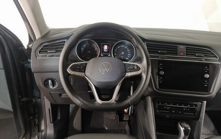 Volkswagen Tiguan II, 2021 год, 2 500 000 рублей, 13 фотография