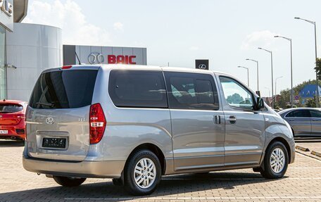 Hyundai H-1 II рестайлинг, 2018 год, 2 195 000 рублей, 6 фотография