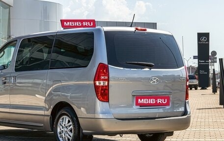 Hyundai H-1 II рестайлинг, 2018 год, 2 195 000 рублей, 8 фотография