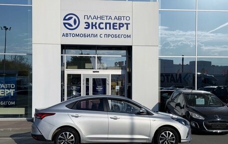 Hyundai Solaris II рестайлинг, 2020 год, 1 500 000 рублей, 4 фотография