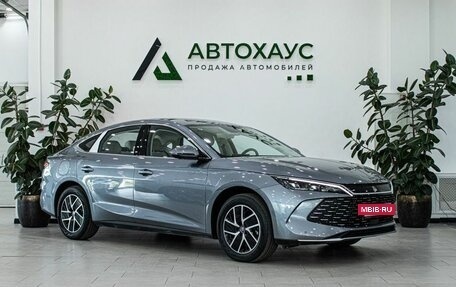 BYD Qin, 2024 год, 3 805 000 рублей, 3 фотография