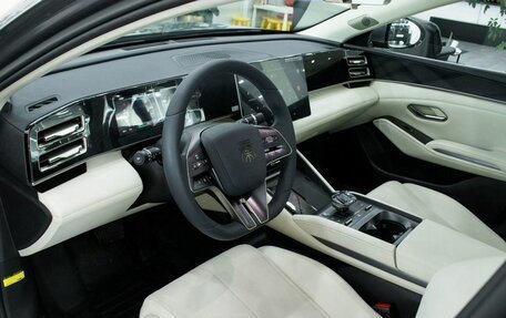 BYD Qin, 2024 год, 3 805 000 рублей, 14 фотография