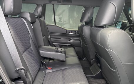 Toyota Land Cruiser Prado, 2024 год, 14 200 000 рублей, 19 фотография