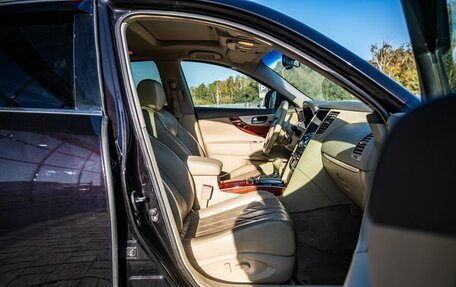 Infiniti QX70, 2016 год, 2 700 000 рублей, 11 фотография