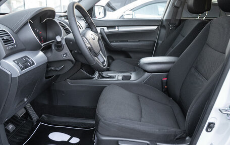 KIA Sorento II рестайлинг, 2015 год, 1 699 000 рублей, 13 фотография