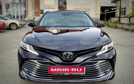 Toyota Camry, 2021 год, 3 398 000 рублей, 2 фотография
