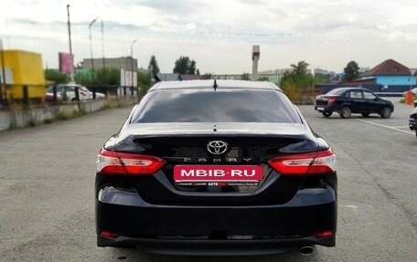 Toyota Camry, 2021 год, 3 398 000 рублей, 6 фотография