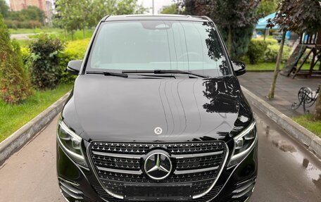 Mercedes-Benz V-Класс, 2024 год, 15 290 000 рублей, 1 фотография