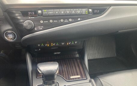 Lexus ES VII, 2019 год, 3 500 000 рублей, 11 фотография
