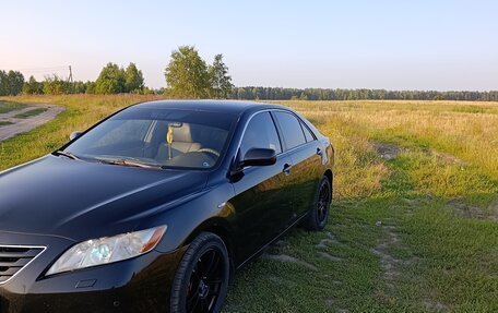 Toyota Camry, 2007 год, 850 000 рублей, 2 фотография