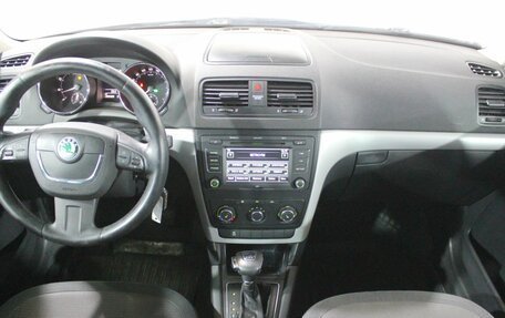 Skoda Yeti I рестайлинг, 2010 год, 625 000 рублей, 15 фотография