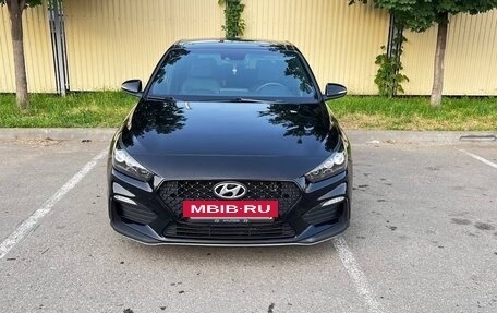 Hyundai Elantra VI рестайлинг, 2019 год, 2 250 000 рублей, 2 фотография