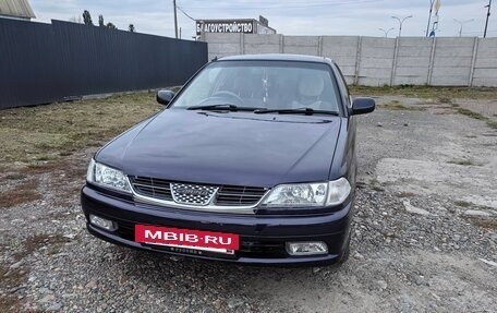 Toyota Carina, 2000 год, 850 000 рублей, 2 фотография