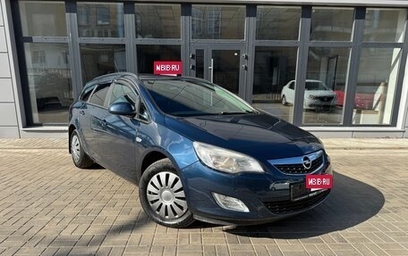 Opel Astra J, 2011 год, 790 000 рублей, 3 фотография
