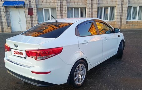 KIA Rio III рестайлинг, 2016 год, 1 050 000 рублей, 3 фотография