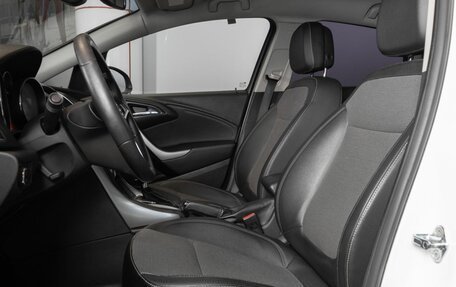 Opel Astra J, 2011 год, 750 000 рублей, 13 фотография