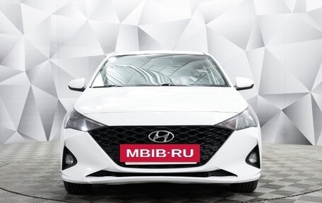 Hyundai Solaris II рестайлинг, 2021 год, 1 644 000 рублей, 8 фотография