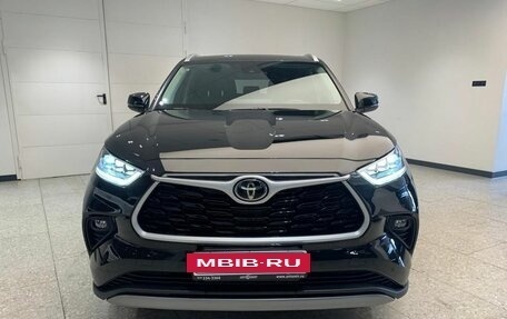 Toyota Highlander, 2024 год, 6 300 000 рублей, 2 фотография