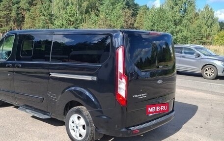 Ford Tourneo Custom I рестайлинг, 2017 год, 2 399 999 рублей, 4 фотография