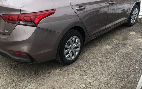 Hyundai Solaris II рестайлинг, 2020 год, 1 350 000 рублей, 4 фотография