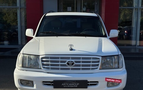 Toyota Land Cruiser 100 рестайлинг 2, 1998 год, 1 200 000 рублей, 2 фотография