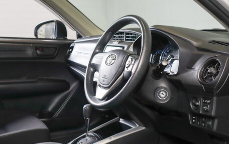 Toyota Corolla, 2018 год, 1 299 000 рублей, 9 фотография