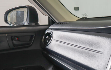 Toyota Corolla, 2018 год, 1 299 000 рублей, 10 фотография