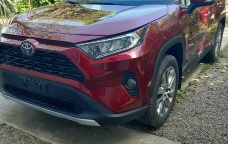 Toyota RAV4, 2020 год, 2 400 000 рублей, 1 фотография