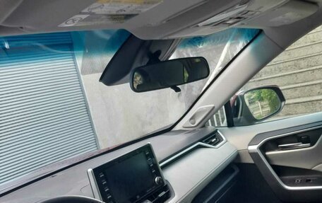 Toyota RAV4, 2020 год, 2 400 000 рублей, 10 фотография